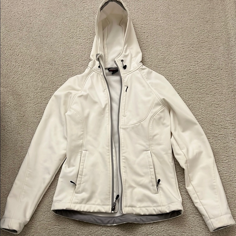 Kirkland Signature White Jacket with Hood and Fitted Silhouette